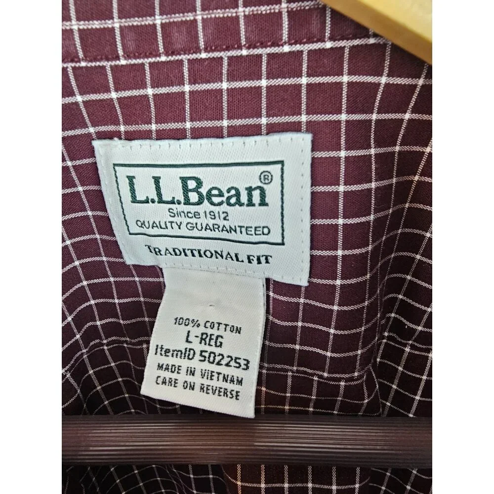 L.L. Bean Men's Shirt Size Large Reg Burgundy Plaid Short Sleeve Button Down Top